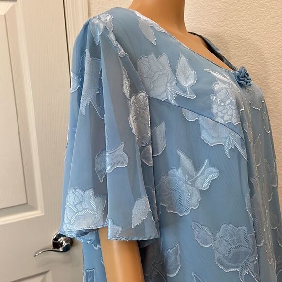 More Jazz Baby Blue  Dress Scoop Neck Short Sleeve Floral Appliqué Sheer Lined - Picture 5 of 9